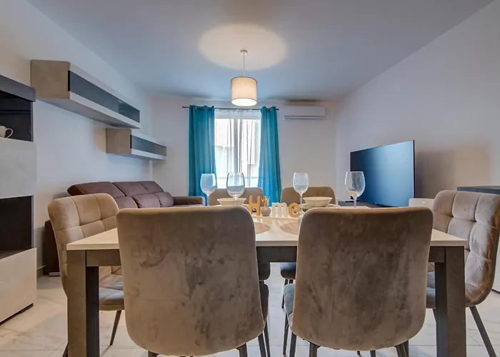 3br -sliema Tigne Steps From Sea Appartement *