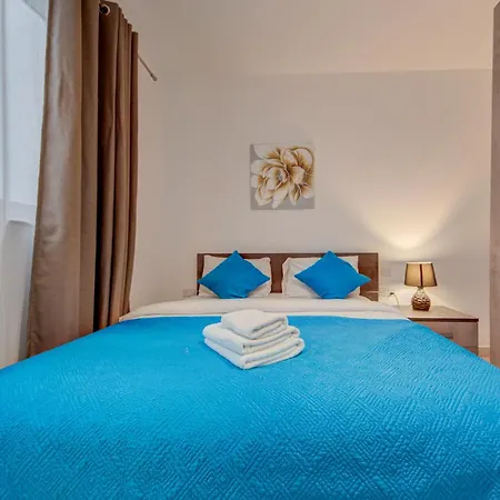 Apartment 3br -sliema Tigne Steps From Sea Gzira