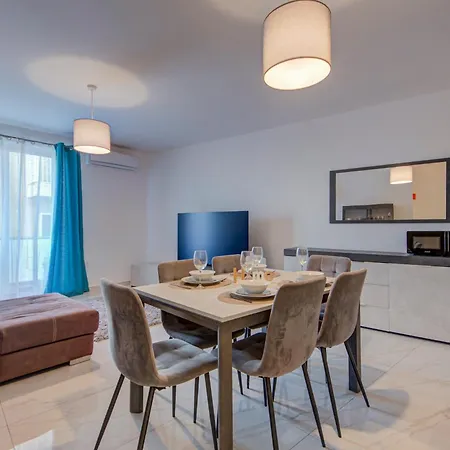 3br -sliema Tigné Steps From Sea Gzira