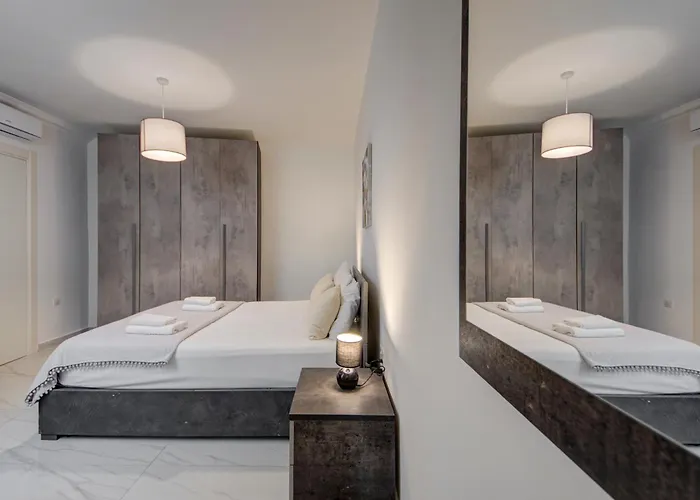 아파트 3br -sliema Tigne Steps From Sea *