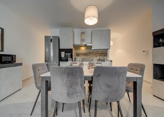 3br -sliema Tigne Steps From Sea Apartment Gzira