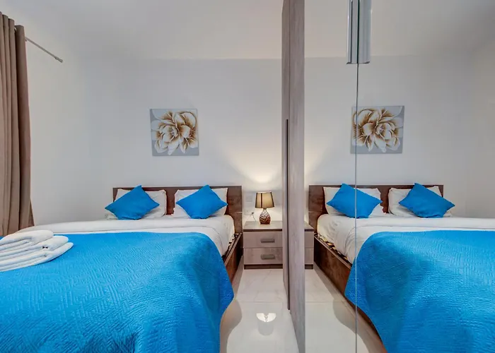 Apartment 3br -sliema Tigne Steps From Sea